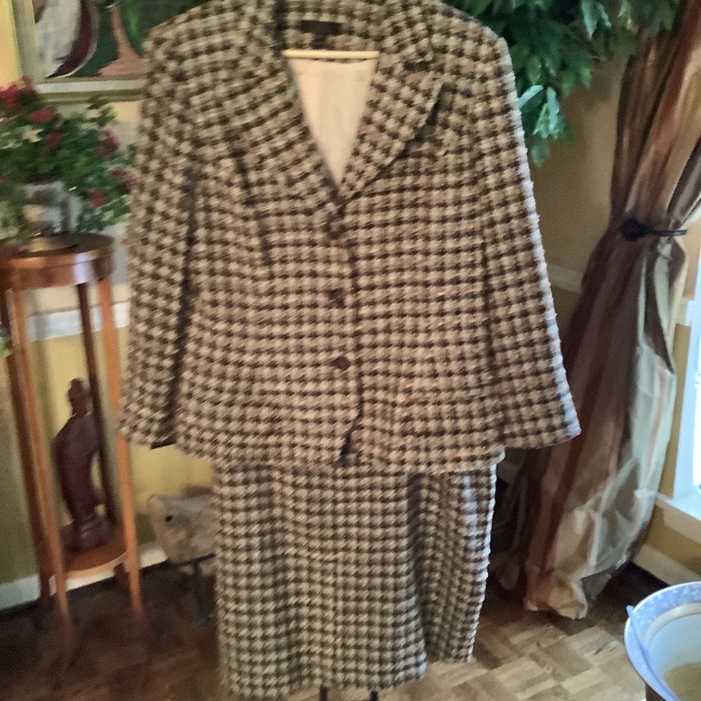 Two piece tweed skirt suit